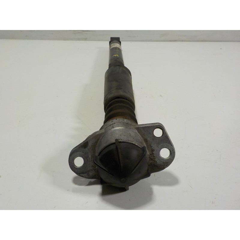 Recambio de amortiguador trasero derecho para skoda rapid 1.6 tdi dpf referencia OEM IAM 6R0513025BA 6R0512011DG 