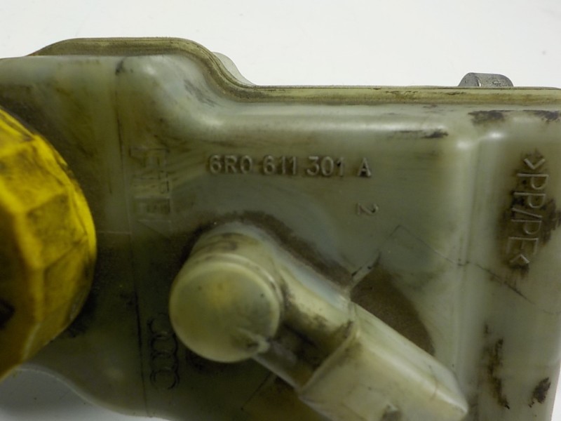 Recambio de bomba freno para skoda rapid 1.6 tdi dpf referencia OEM IAM 6R1611019D 6R0611301A 