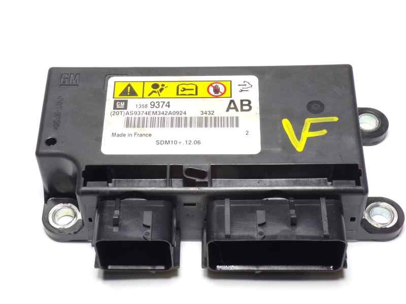 Recambio de centralita airbag para opel astra j lim. 1.7 16v cdti referencia OEM IAM 13599653  