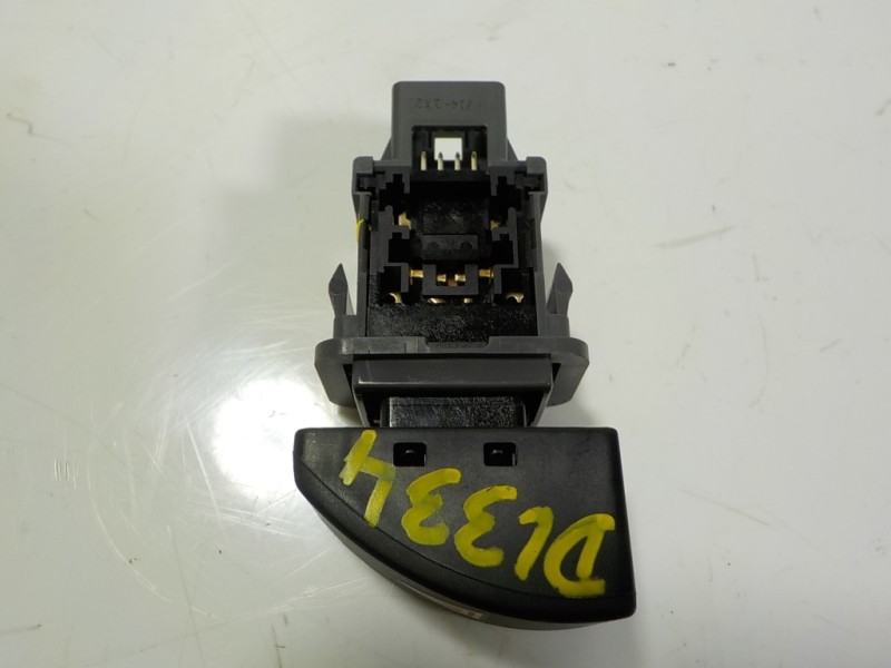 Recambio de warning para toyota c-hr hybrid dynamic referencia OEM IAM 84332F4020 15B424 