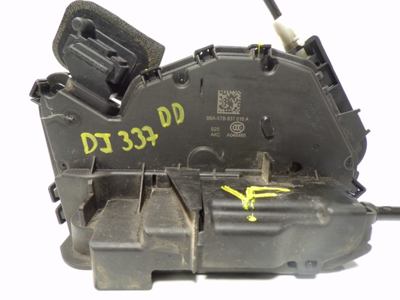 Recambio de cerradura puerta delantera derecha para skoda rapid 1.6 tdi dpf referencia OEM IAM 8E1837016A 5TB837016A 