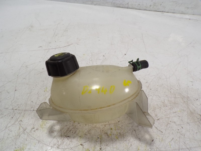Recambio de deposito expansion para renault clio iv 1.5 dci diesel fap referencia OEM IAM 217104354R  