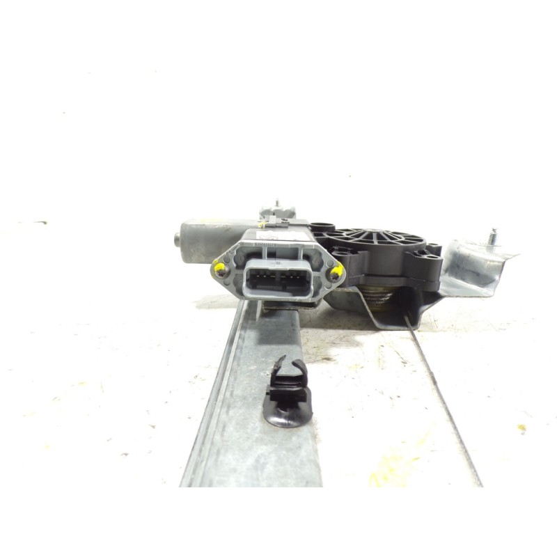 Recambio de elevalunas delantero izquierdo para renault clio iv 1.5 dci diesel fap referencia OEM IAM 807018534R 128001492 