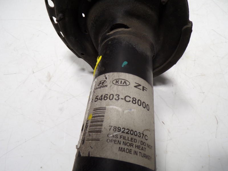Recambio de amortiguador delantero derecho para hyundai i20 1.2 16v cat referencia OEM IAM 54660C8000 54603C8000 
