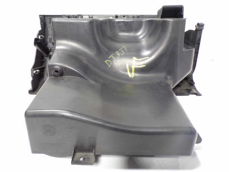 Recambio de guantera para skoda rapid 1.6 tdi dpf referencia OEM IAM 5JB857121 5JB857097E 