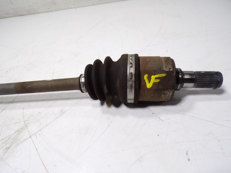 Recambio de transmision izquierda para hyundai i20 1.2 16v cat referencia OEM IAM 49500C8000  