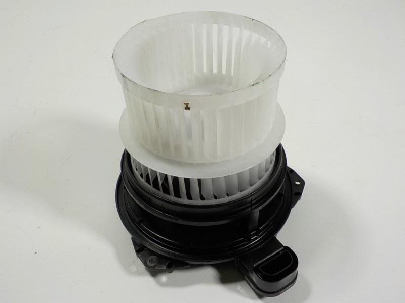 Recambio de motor calefaccion para toyota c-hr hybrid dynamic referencia OEM IAM 87103F4020 5610 