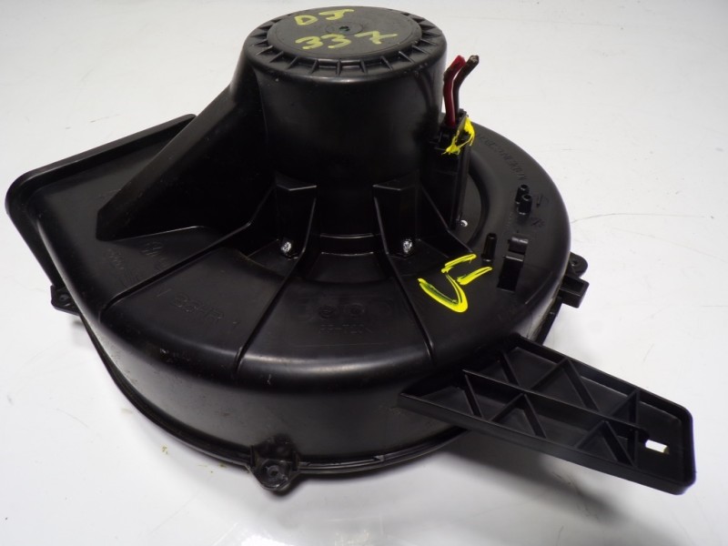 Recambio de motor calefaccion para skoda rapid 1.6 tdi dpf referencia OEM IAM 6R1819015A 6R1819015A 