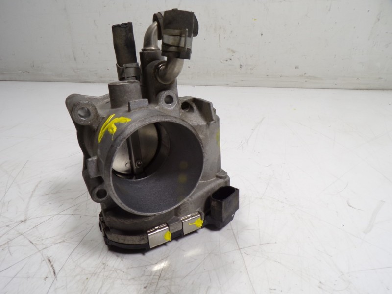 Recambio de caja mariposa para hyundai i20 1.2 16v cat referencia OEM IAM 3510004700 3510004700 