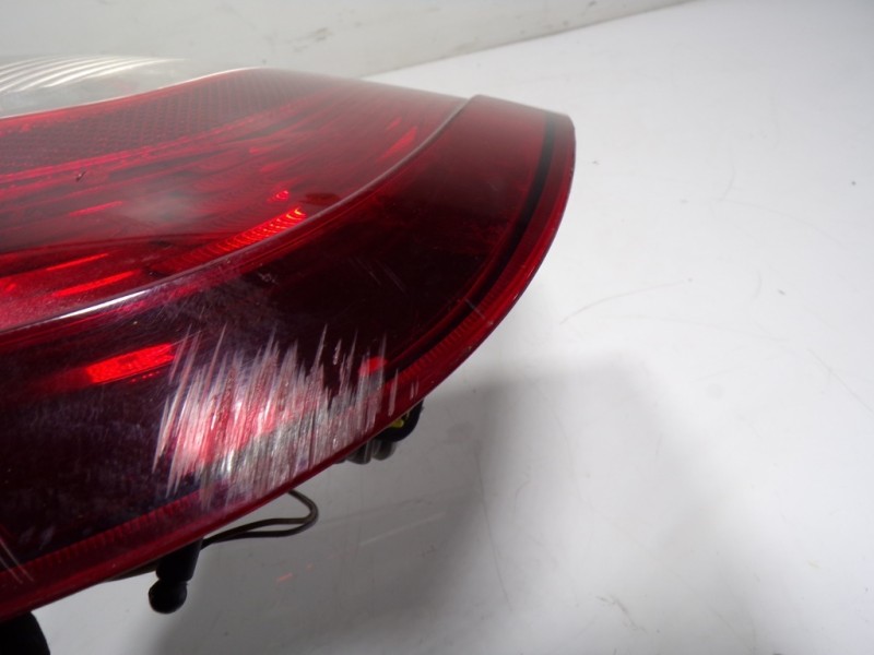 Recambio de piloto trasero izquierdo para skoda rapid 1.6 tdi dpf referencia OEM IAM 5JH945111A 5JH945095A 