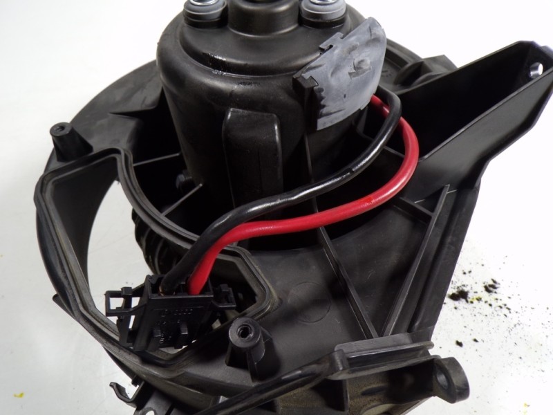 Recambio de motor calefaccion para audi a6 avant (4f2) 2.0 16v tdi referencia OEM IAM 4F0820020A  