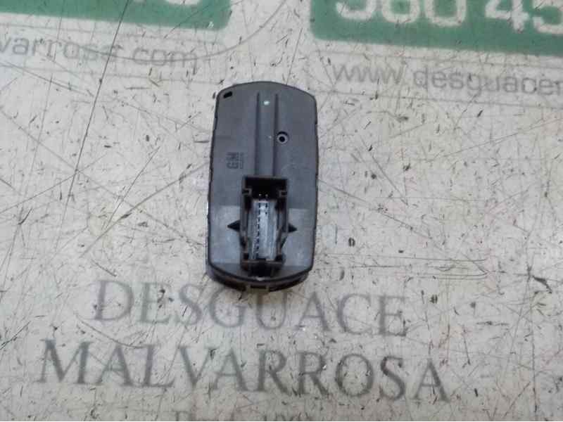 Recambio de mando elevalunas delantero izquierdo para opel corsa e 1.4 referencia OEM IAM   