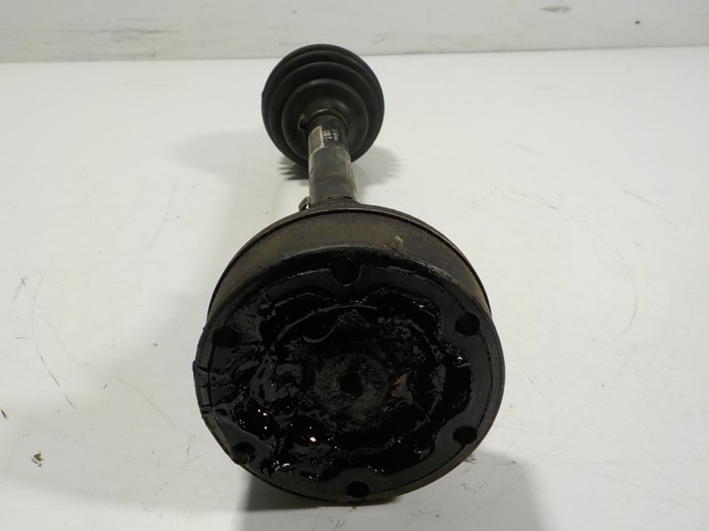 Recambio de transmision izquierda para skoda rapid 1.6 tdi dpf referencia OEM IAM 6R0407761A 6R407761A 