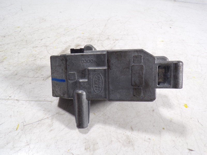 Recambio de antirrobo para land rover discovery 4 tdv6 se referencia OEM IAM LR014099  