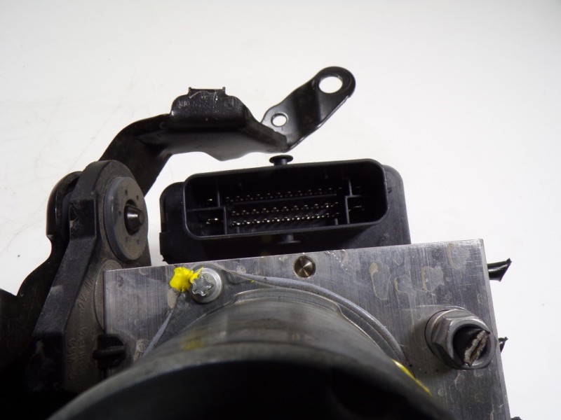 Recambio de abs para seat arona fr go referencia OEM IAM 2Q0614517AQBEF 2Q0614517AQ 