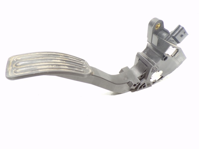 Recambio de potenciometro pedal para nissan juke (f15) 1.6 16v cat referencia OEM IAM 180021KM0B 180021KM0B 34713A00112