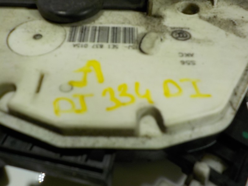 Recambio de cerradura puerta delantera izquierda para seat toledo (kg3) 1.6 tdi referencia OEM IAM 5E0839016A 5E1837015A 