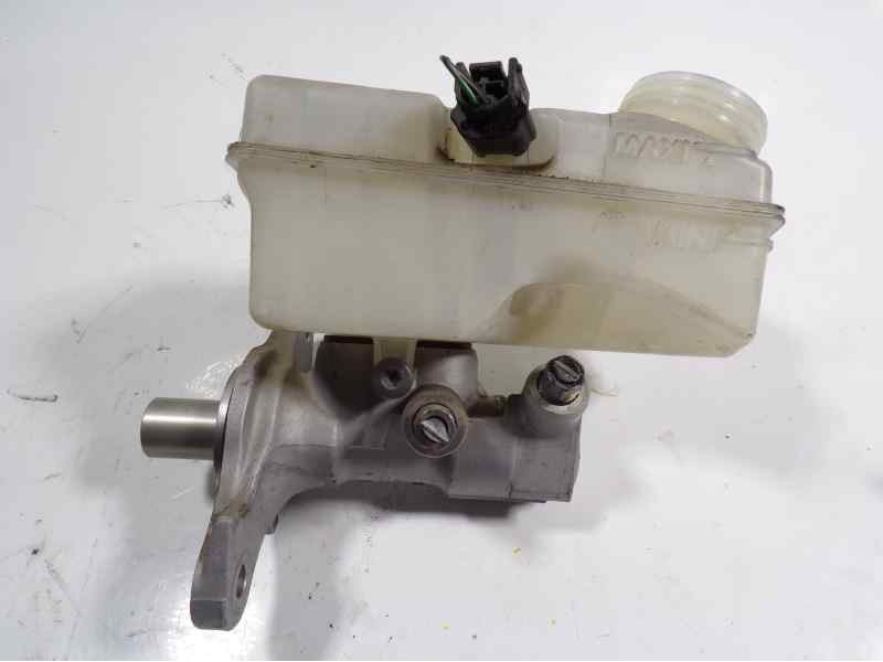 Recambio de bomba freno para dacia sandero 1.5 dci diesel fap cat referencia OEM IAM 460111938R  