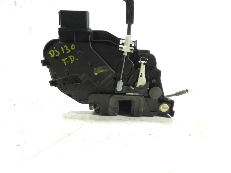 Recambio de cerradura puerta trasera derecha para land rover discovery 4 tdv6 se referencia OEM IAM LR072414 7H5A26412AC 
