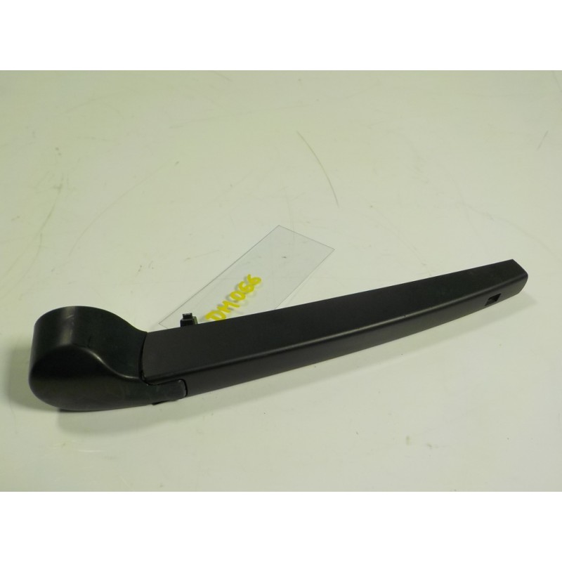 Recambio de brazo limpia trasero para seat arona fr go referencia OEM IAM 6R6955707B  