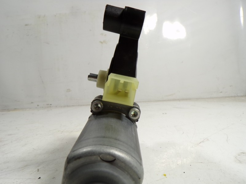 Recambio de motor elevalunas delantero izquierdo para volkswagen touran (5t1) advance bmt referencia OEM IAM 5Q0959802C 5Q095980