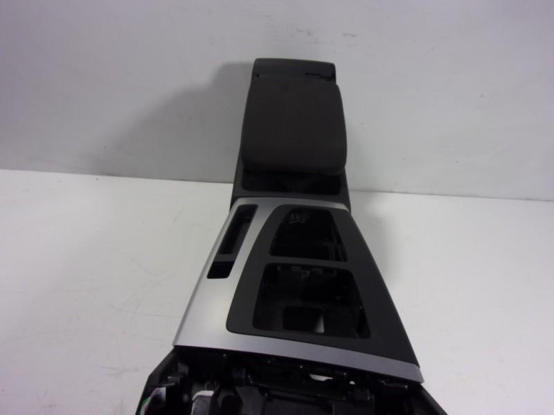 Recambio de apoyabrazos central para audi q5 (fyb) 2.0 16v tdi referencia OEM IAM 80A864283E  