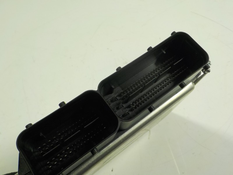 Recambio de centralita motor uce para seat arona fr go referencia OEM IAM 05C906032M6F0  