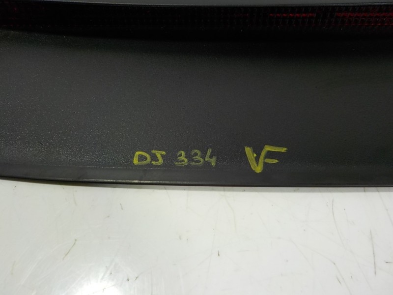 Recambio de piloto trasero central para seat toledo (kg3) 1.6 tdi referencia OEM IAM 5JH945097B9B9 5JH945097B 00419Z0100