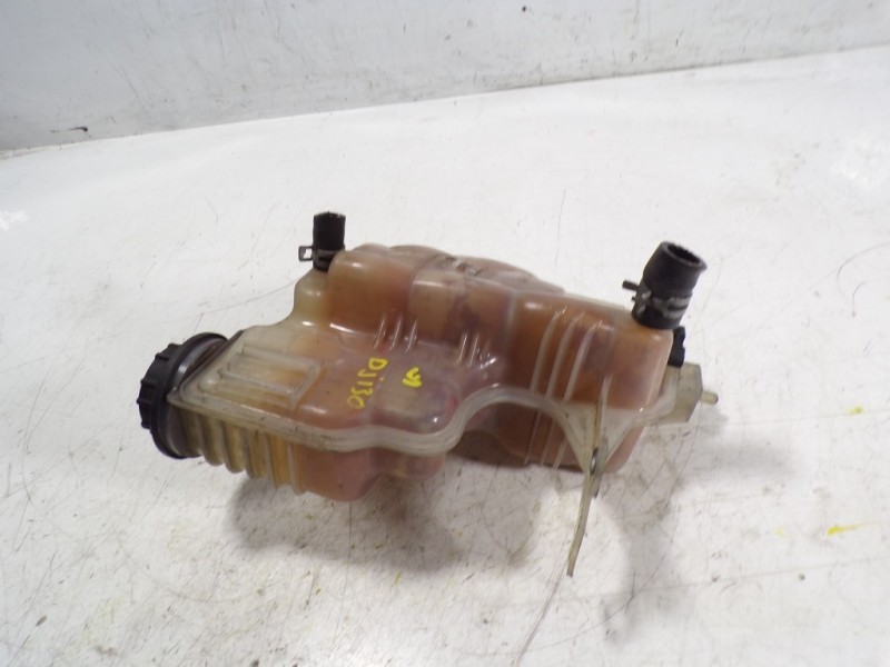 Recambio de deposito expansion para land rover discovery 4 tdv6 se referencia OEM IAM LR013663  