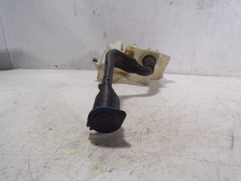 Recambio de deposito limpia para land rover discovery 4 tdv6 se referencia OEM IAM LR013953  