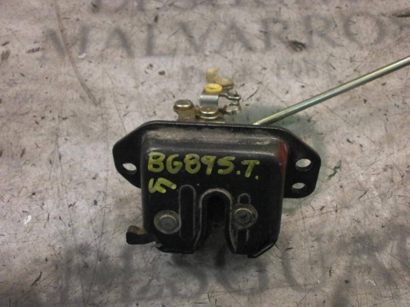 Recambio de cerradura maletero / porton para daewoo kalos 1.2 se referencia OEM IAM   