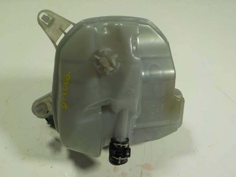 Recambio de deposito expansion para seat arona fr go referencia OEM IAM 2Q0121407D  