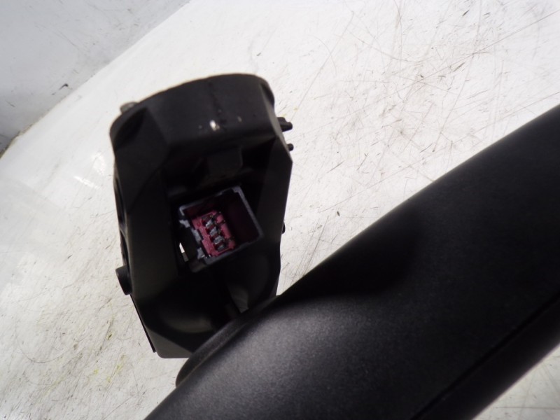 Recambio de espejo interior para land rover discovery 4 tdv6 se referencia OEM IAM LR019913  