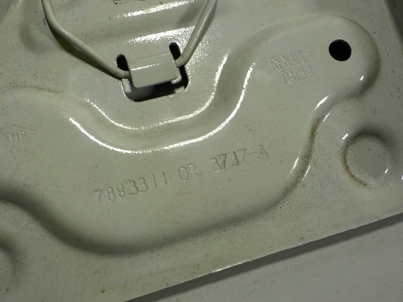 Recambio de tapa combustible para dacia lodgy 1.5 dci diesel fap cat referencia OEM IAM 788306650R 788331160R 