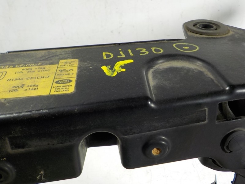 Recambio de frente delantero para land rover discovery 4 tdv6 se referencia OEM IAM LR013044  