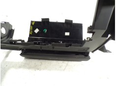 Recambio de guantera para land rover discovery 4 tdv6 se referencia OEM IAM LR013460   2