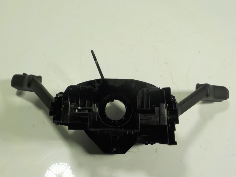 Recambio de mando intermitentes para seat arona fr go referencia OEM IAM 2Q0953502PIGI 2Q0953521AT 2Q0959653