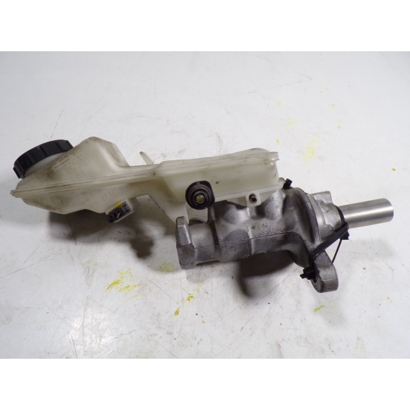 Recambio de bomba freno para mazda 3 lim. () 1.5 diesel cat referencia OEM IAM BJY74340ZA  