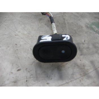 MANDO ELEVALUNAS TRASERO IZQUIERDO 