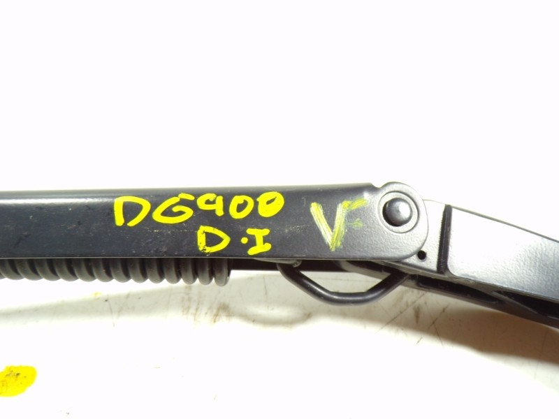 Recambio de brazo limpia delantero izquierdo para mazda 3 lim. () 1.5 diesel cat referencia OEM IAM BPM567321  