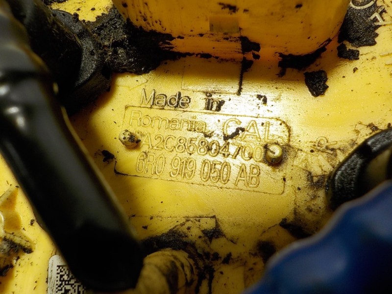 Recambio de aforador para volkswagen polo (6c1) 1.4 tdi referencia OEM IAM 6R0919050B 6R0919050AB 