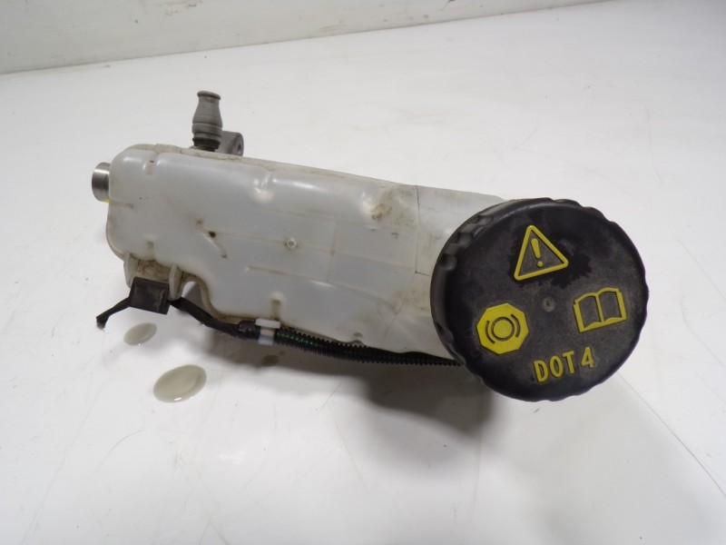 Recambio de bomba freno para renault talisman 1.7 blue dci diesel fap referencia OEM IAM  460913217 