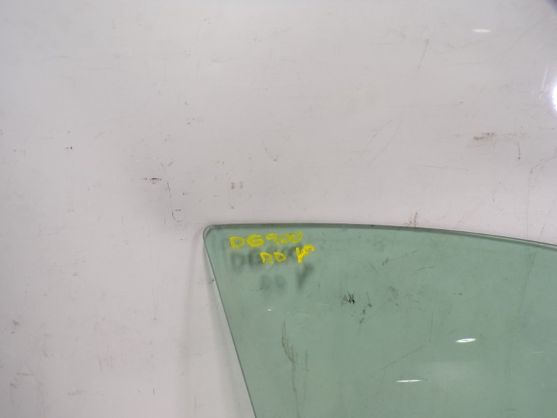 Recambio de cristal puerta delantero derecho para mazda 3 lim. () 1.5 diesel cat referencia OEM IAM   