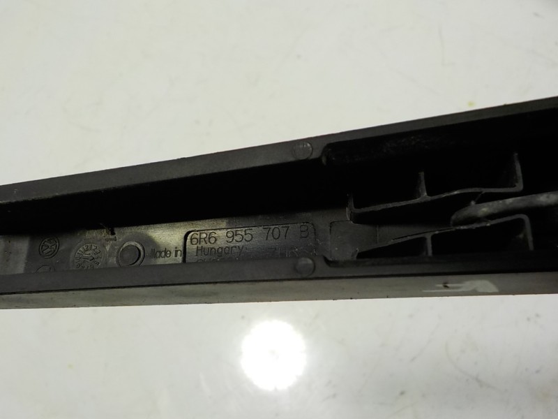 Recambio de brazo limpia trasero para volkswagen polo (6c1) 1.4 tdi referencia OEM IAM 6R6955707B 6R6955707B 