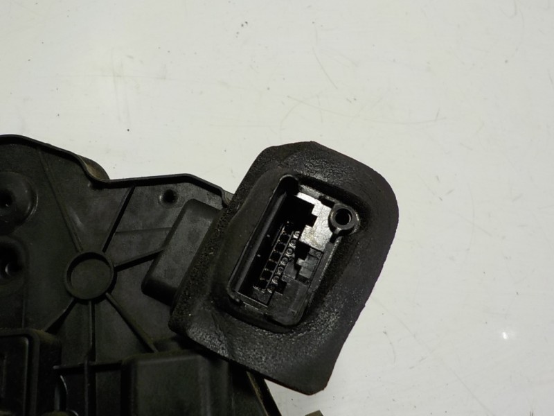 Recambio de cerradura puerta delantera derecha para volkswagen polo (6c1) 1.4 tdi referencia OEM IAM 5K1837016J 15A5K1837015E 