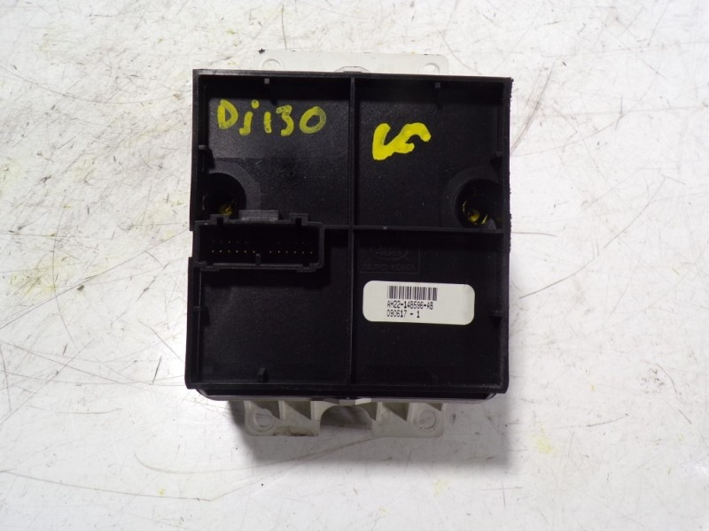 Recambio de mando multifuncion para land rover discovery 4 tdv6 se referencia OEM IAM LR014094 AH2214B596AB 