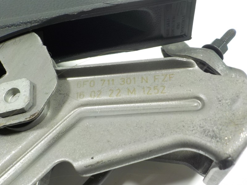 Recambio de palanca freno de mano para seat arona fr go referencia OEM IAM 6F0711301NFZF  