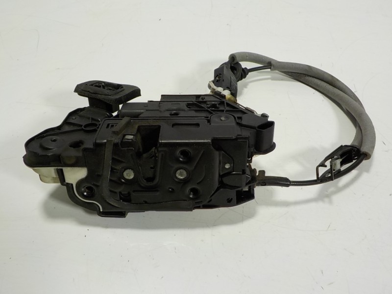 Recambio de cerradura puerta delantera izquierda para volkswagen polo (6c1) 1.4 tdi referencia OEM IAM 5K1837015J 15A5K1837015E 