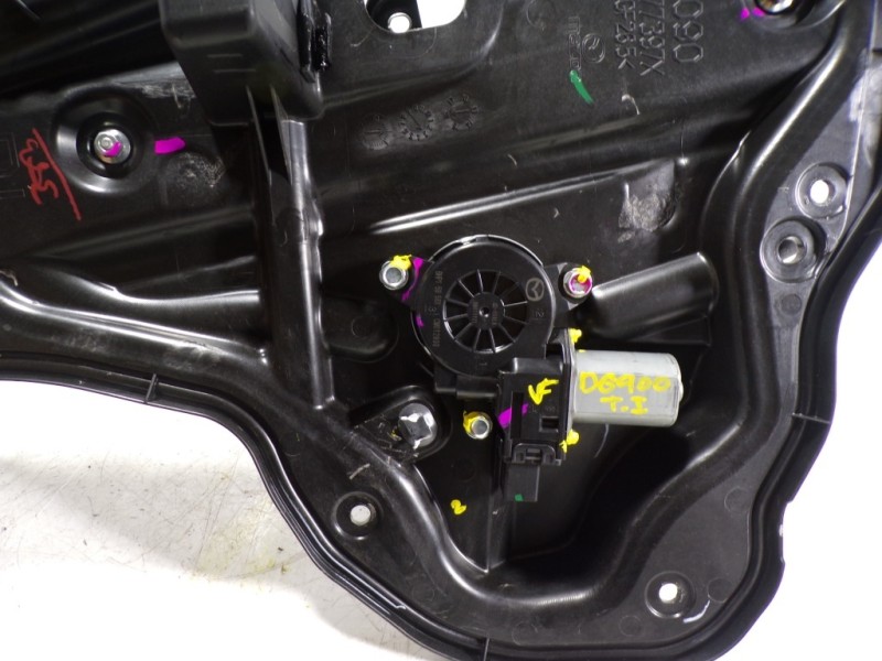 Recambio de elevalunas trasero izquierdo para mazda 3 lim. () 1.5 diesel cat referencia OEM IAM BJS773590 BHP15958X 