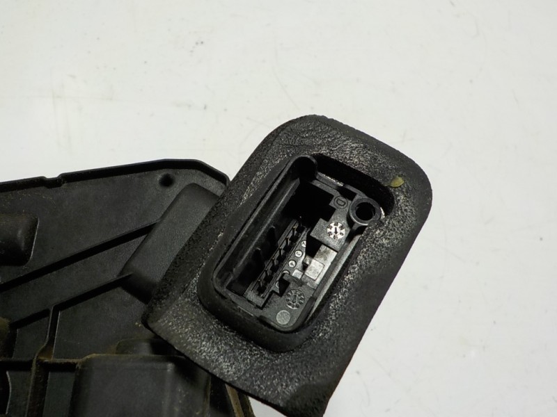 Recambio de cerradura puerta trasera izquierda para volkswagen polo (6c1) 1.4 tdi referencia OEM IAM 6R4839015A 45H6R4839016A 